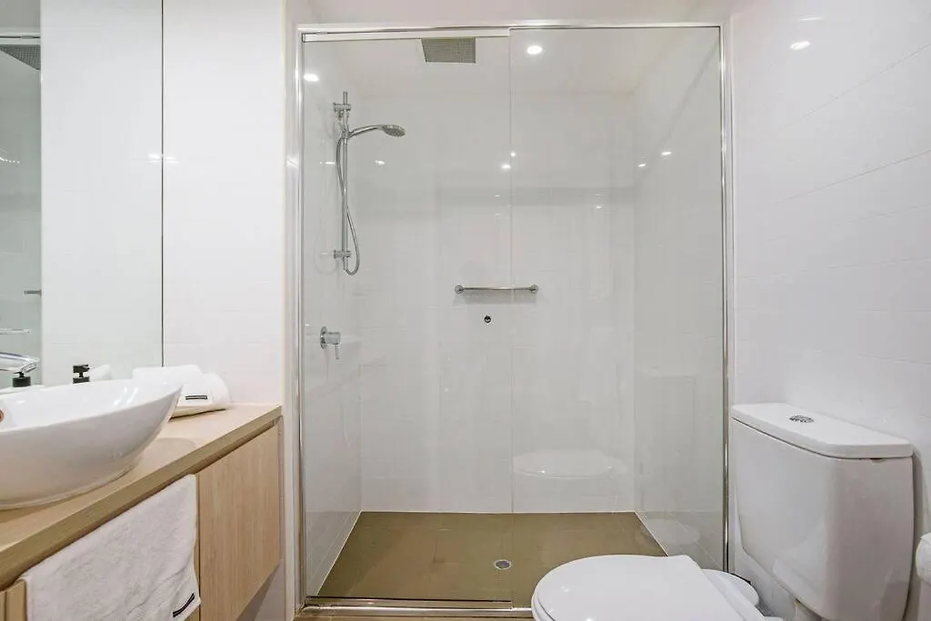 Balfours Inner City Seclusion Adelaide 0*,
